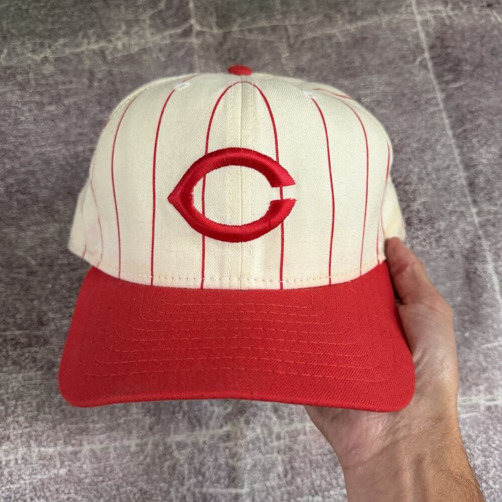 Mens Vintage 90s New Era Cincinnati Reds Plain Logo White Pinstripe Snapback Hat
